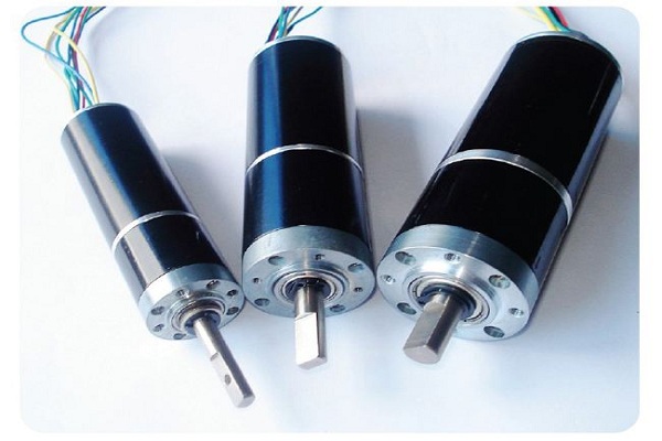 直流無刷電機更換需注意那些情況?