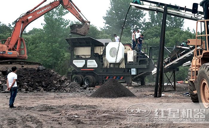煤矸石移動破碎站生產現場 煤矸石移動破碎站生產現場