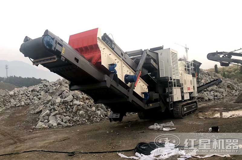 履帶反擊破單獨(dú)作業(yè)現(xiàn)場 履帶反擊破單獨(dú)作業(yè)現(xiàn)場