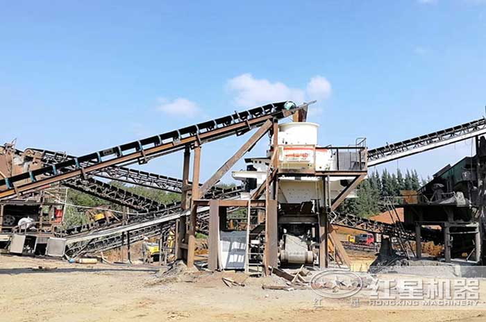 河卵石制砂生產線正在安裝中 河卵石制砂生產線正在安裝中