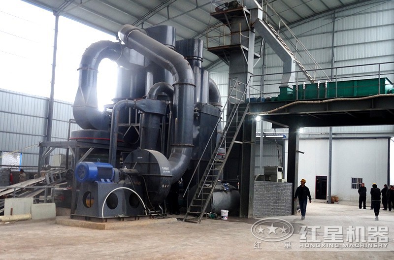 膨潤(rùn)土加工現(xiàn)場(chǎng)