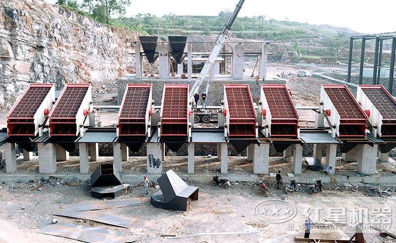 大型制砂廠前期打樁現場