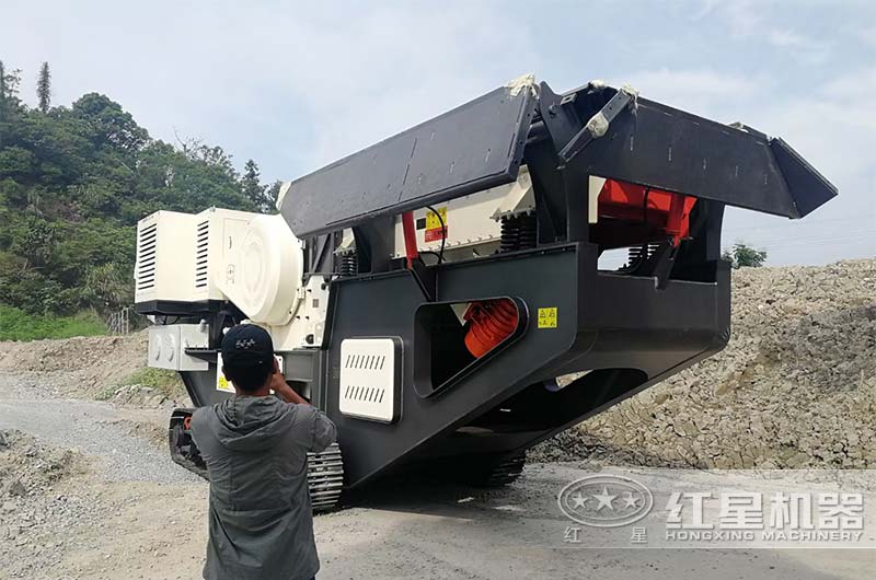 履帶移動顎式破碎機