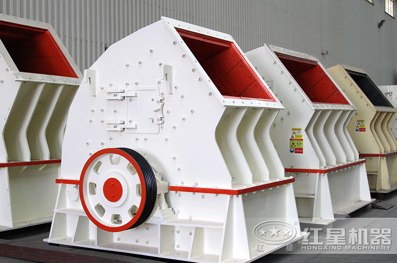 重錘式碎石機(jī) 重錘式碎石機(jī)