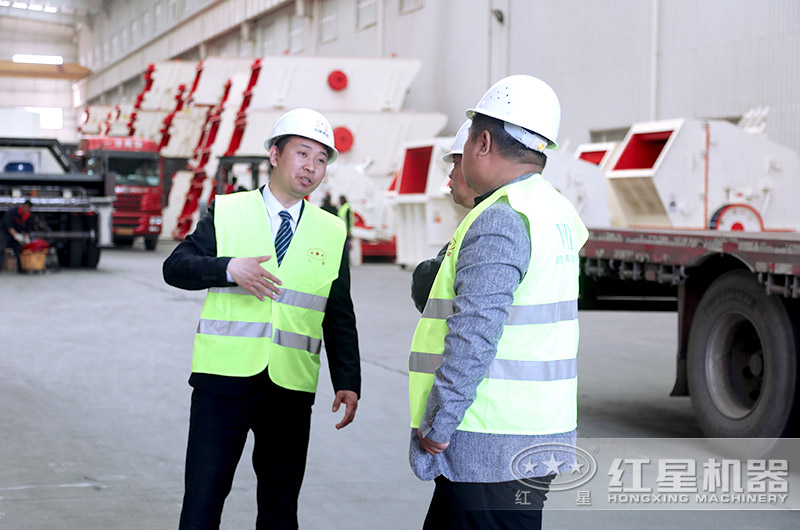 客戶到廠參觀選購反擊破 客戶到廠參觀選購反擊破