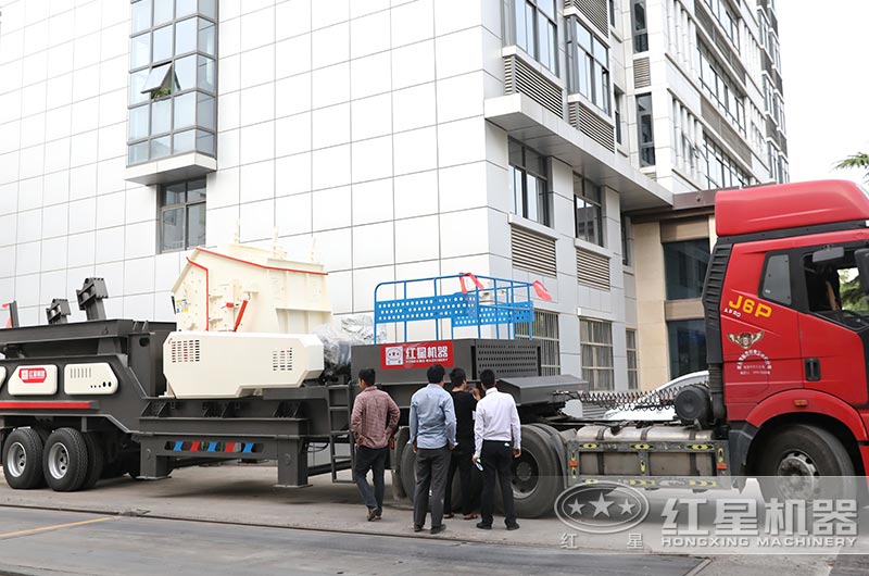 移動式反擊式破碎機