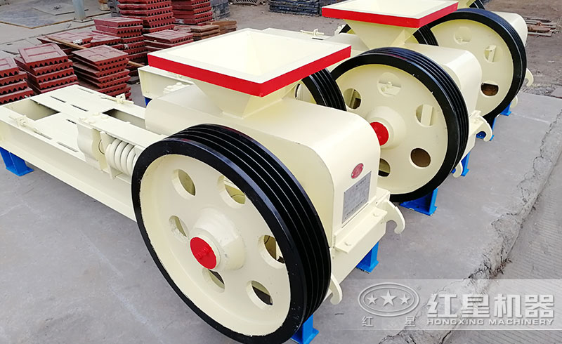 對輥式制砂機細節展示