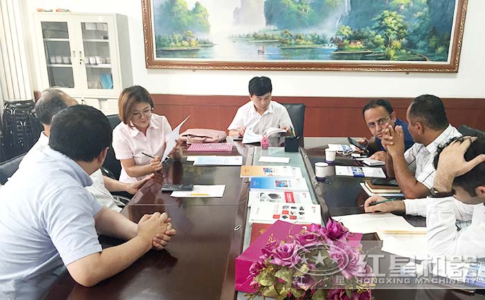 紅星機(jī)器為您服務(wù) 紅星機(jī)器為您服務(wù)