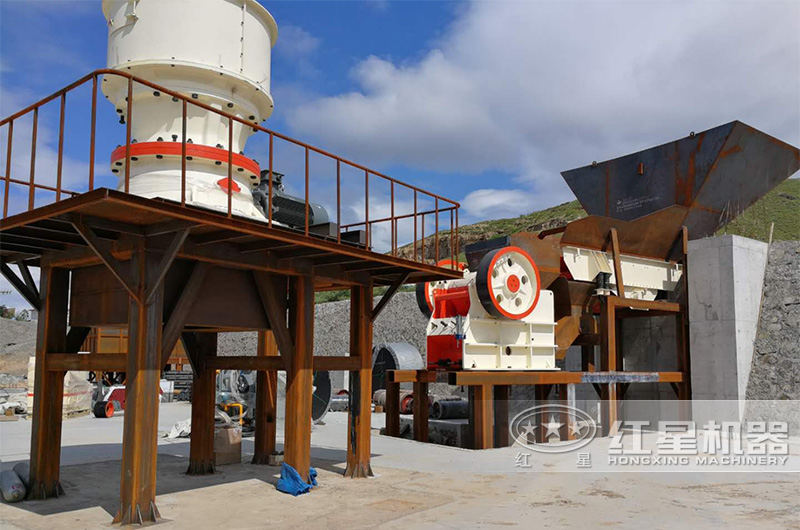 單缸圓錐破碎機(jī)生產(chǎn)現(xiàn)場