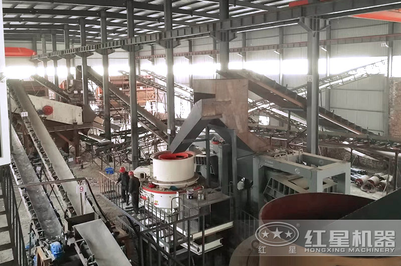 山西年產(chǎn)250噸石英巖破碎現(xiàn)場