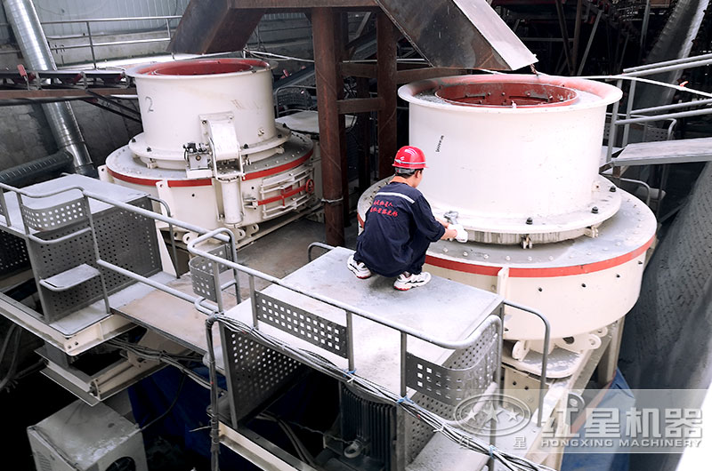 紅星機(jī)器售后團(tuán)隊到現(xiàn)場維護(hù)與保養(yǎng) 紅星機(jī)器售后團(tuán)隊到現(xiàn)場維護(hù)與保養(yǎng)