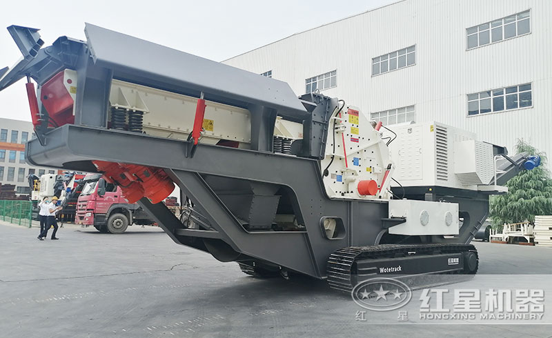 移動(dòng)混凝土破碎機(jī)實(shí)拍