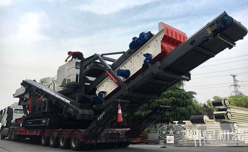 履帶式移動破碎機發貨