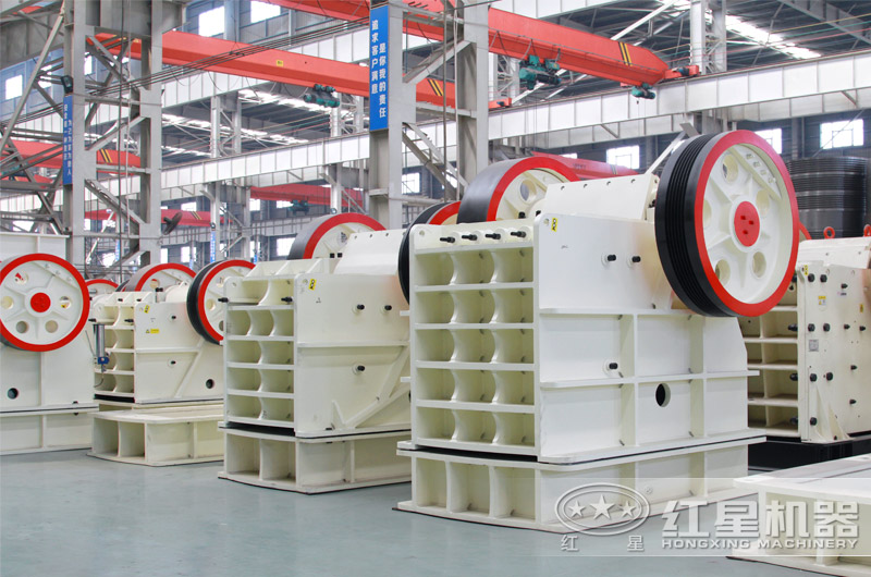 中小型顎式破碎機(jī) 中小型顎式破碎機(jī)