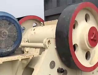 HDX德版連體顎式破碎機現場