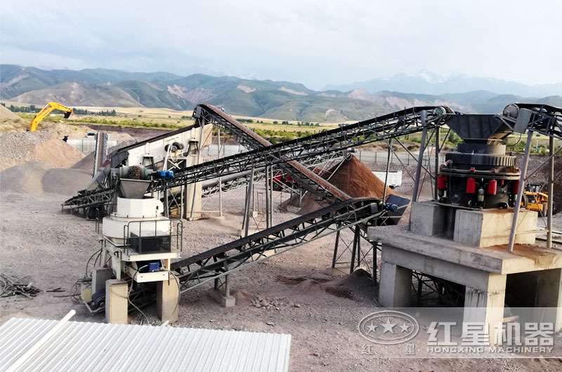 硬巖石破碎加工生產客戶現場