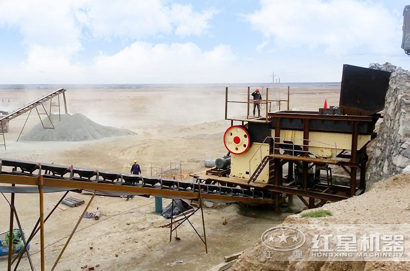 破碎現(xiàn)場使用的粗破顎破機