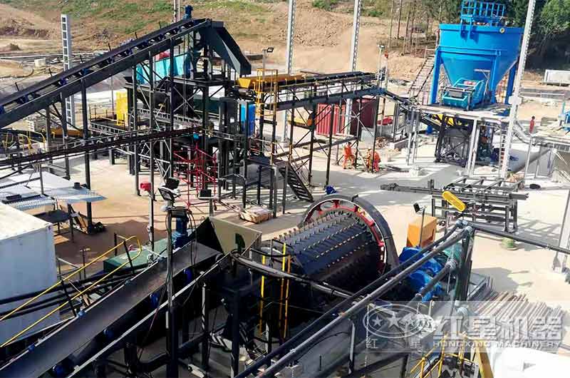 2.1x4.5米球磨機現(xiàn)場