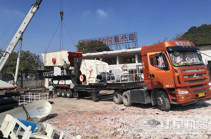 建筑垃圾破碎機現場