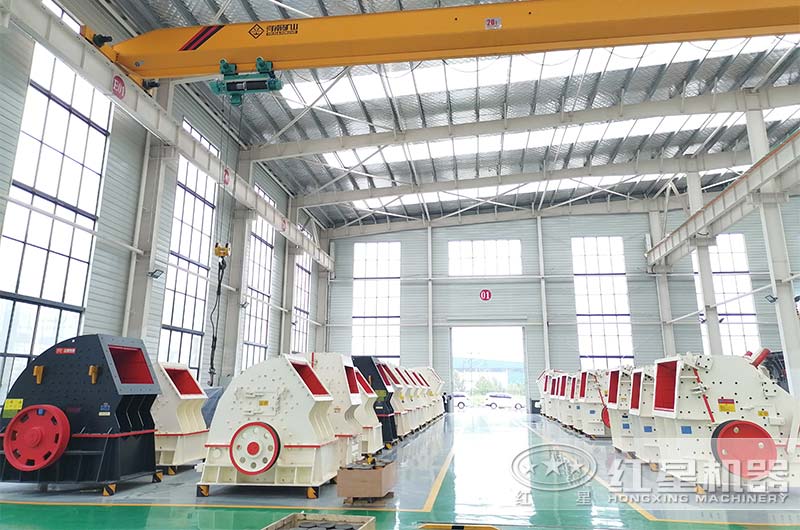 反擊破碎石機(jī)和重錘破碎石機(jī)實(shí)拍 反擊破碎石機(jī)和重錘破碎石機(jī)實(shí)拍