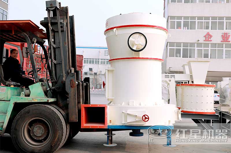 小型磨粉機發貨 小型磨粉機發貨