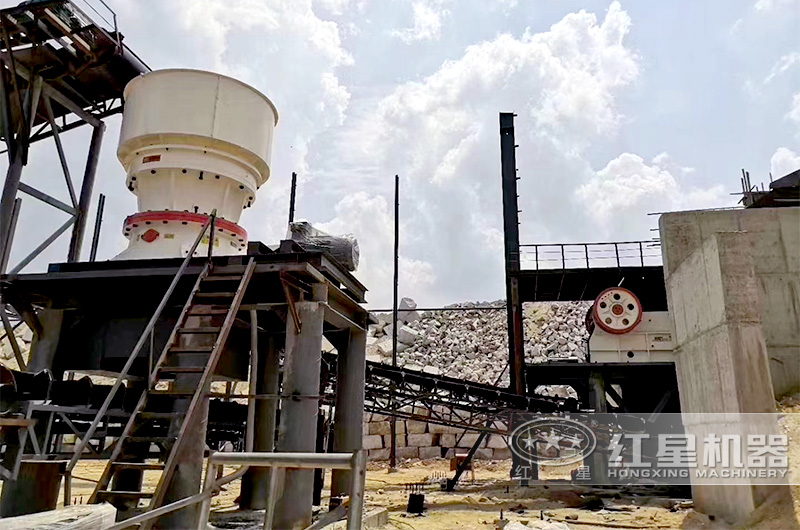 顎破搭配單缸圓錐破現場