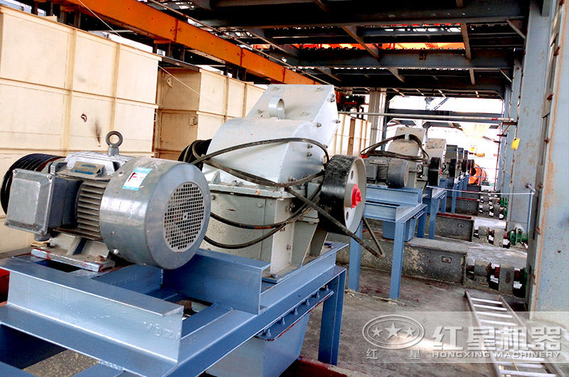 PC小型錘式破碎機現場