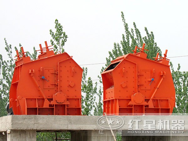 商混破碎生產(chǎn)線現(xiàn)場(chǎng)