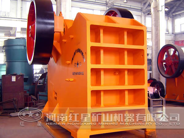 鄂式破碎機