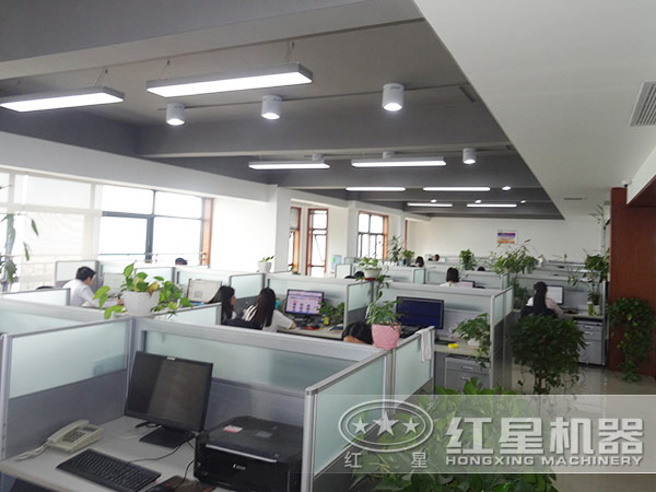 CJ歐版顎式破碎機(jī)服務(wù)完善