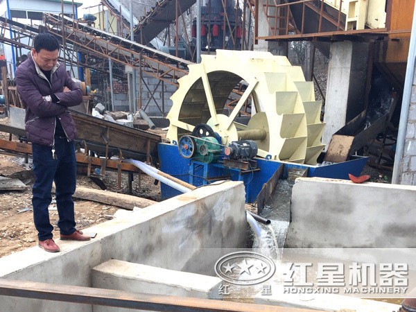 河沙洗砂機現場圖 河沙洗砂機現場圖