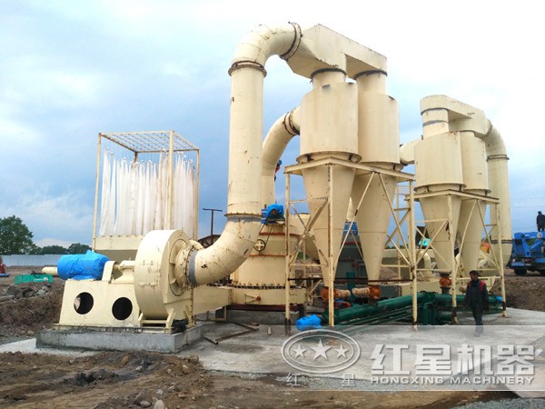 碳酸鈣粉加工生產(chǎn)現(xiàn)場