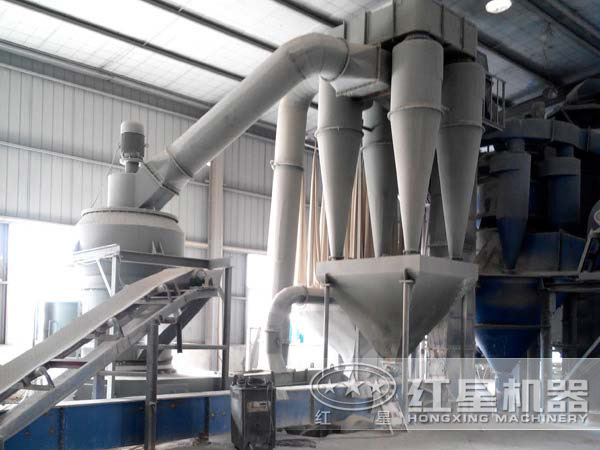 2500目磨粉機現(xiàn)場作業(yè)圖