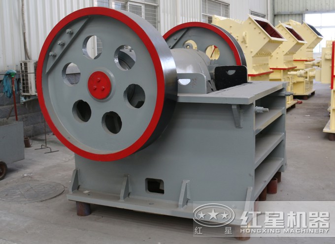PE–150×250顎式破碎機(jī) PE–150×250顎式破碎機(jī)