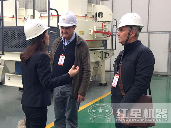 制砂（沙）機國外用戶來廠參觀圖
