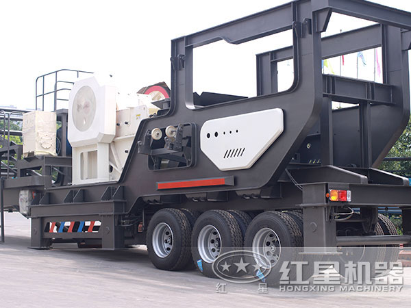 流動嗑(碎)石機 流動嗑(碎)石機