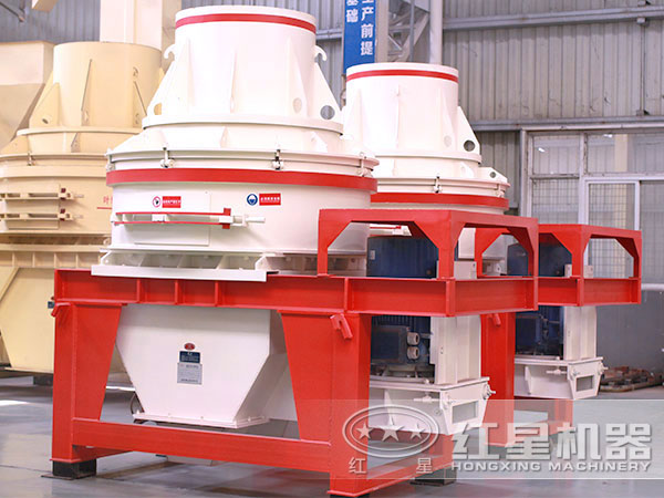 直通沖擊式制砂機(jī)圖 直通沖擊式制砂機(jī)圖