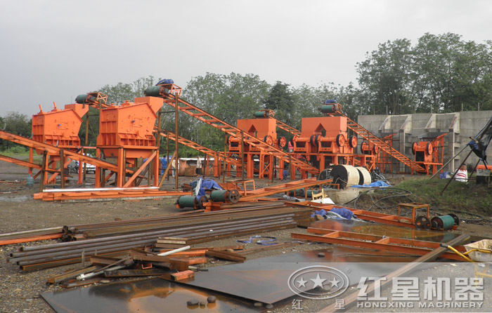 沙石料加工整套生產線現場作業圖 沙石料加工整套生產線現場作業圖