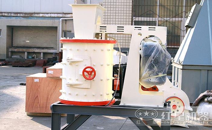 小型復(fù)合式咬石機