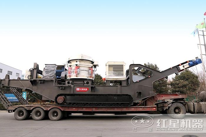 履帶移動石料破碎機(jī)搭載圓錐破碎機(jī) 履帶移動石料破碎機(jī)搭載圓錐破碎機(jī)