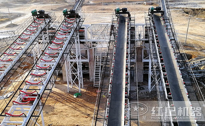 大型砂石場(chǎng)配置的皮帶輸送機(jī)