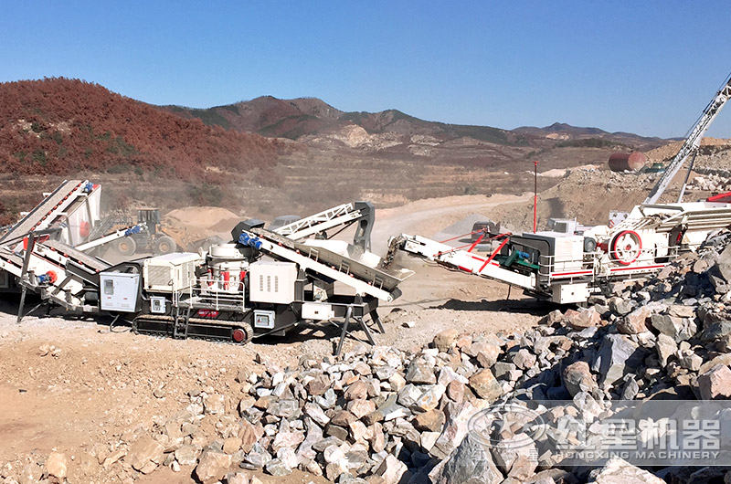 履帶液壓巖石粉碎機搭載圓錐破碎機 履帶液壓巖石粉碎機搭載圓錐破碎機