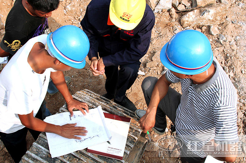 用戶到廠實地參觀制砂機(jī)