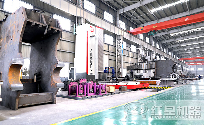 紅星鄂式破碎機生產區