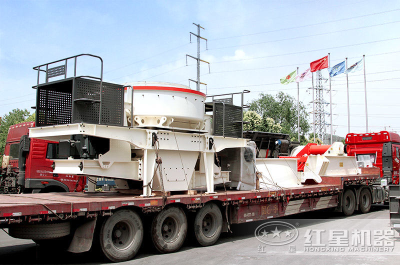 產品發貨圖——主要有鄂破、制砂機、篩分機 產品發貨圖——主要有鄂破、制砂機、篩分機