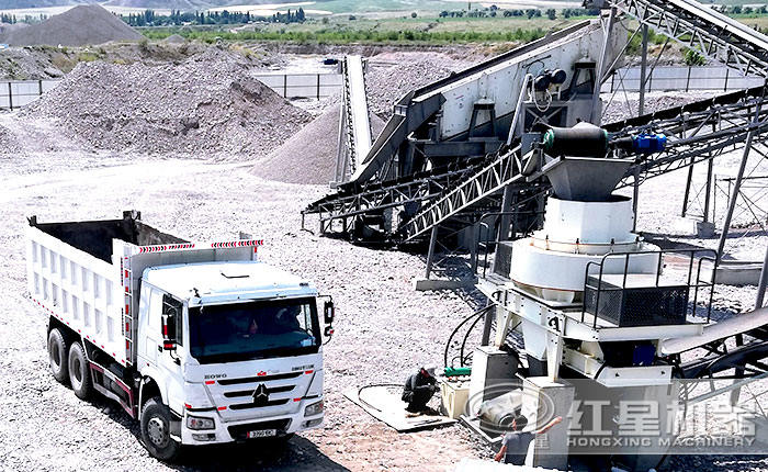 制沙和制石生產(chǎn)現(xiàn)場 制沙和制石生產(chǎn)現(xiàn)場