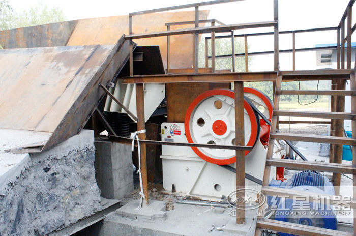 細鄂破青石100噸生產現場——蕪湖