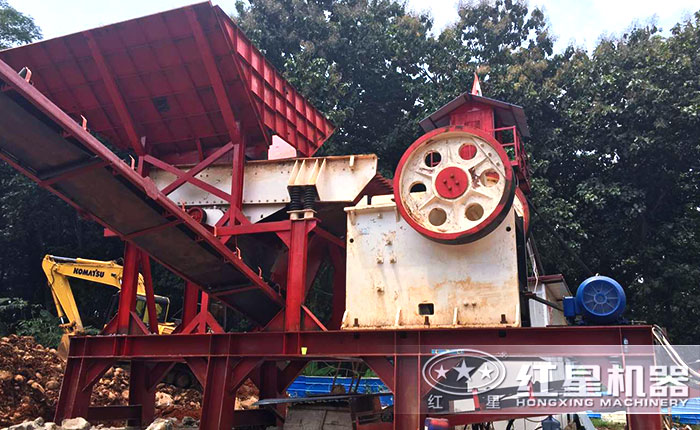 69顎式破碎機現場 69顎式破碎機現場