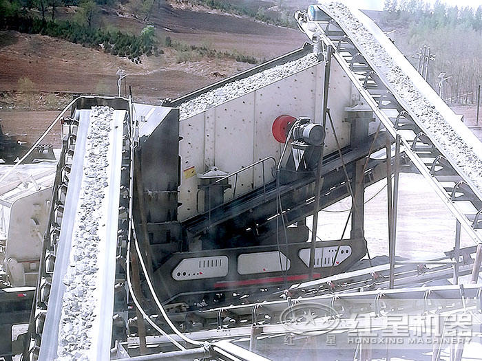 移動作業(yè)的破碎生產(chǎn)線 移動作業(yè)的破碎生產(chǎn)線