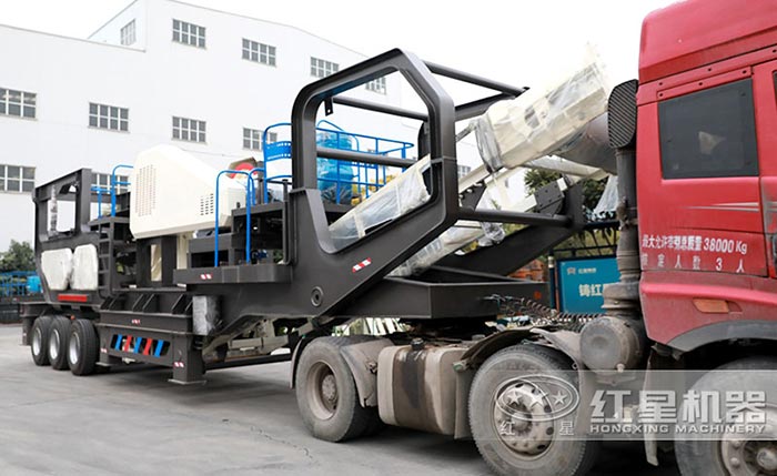 移動(dòng)顎式破碎機(jī)